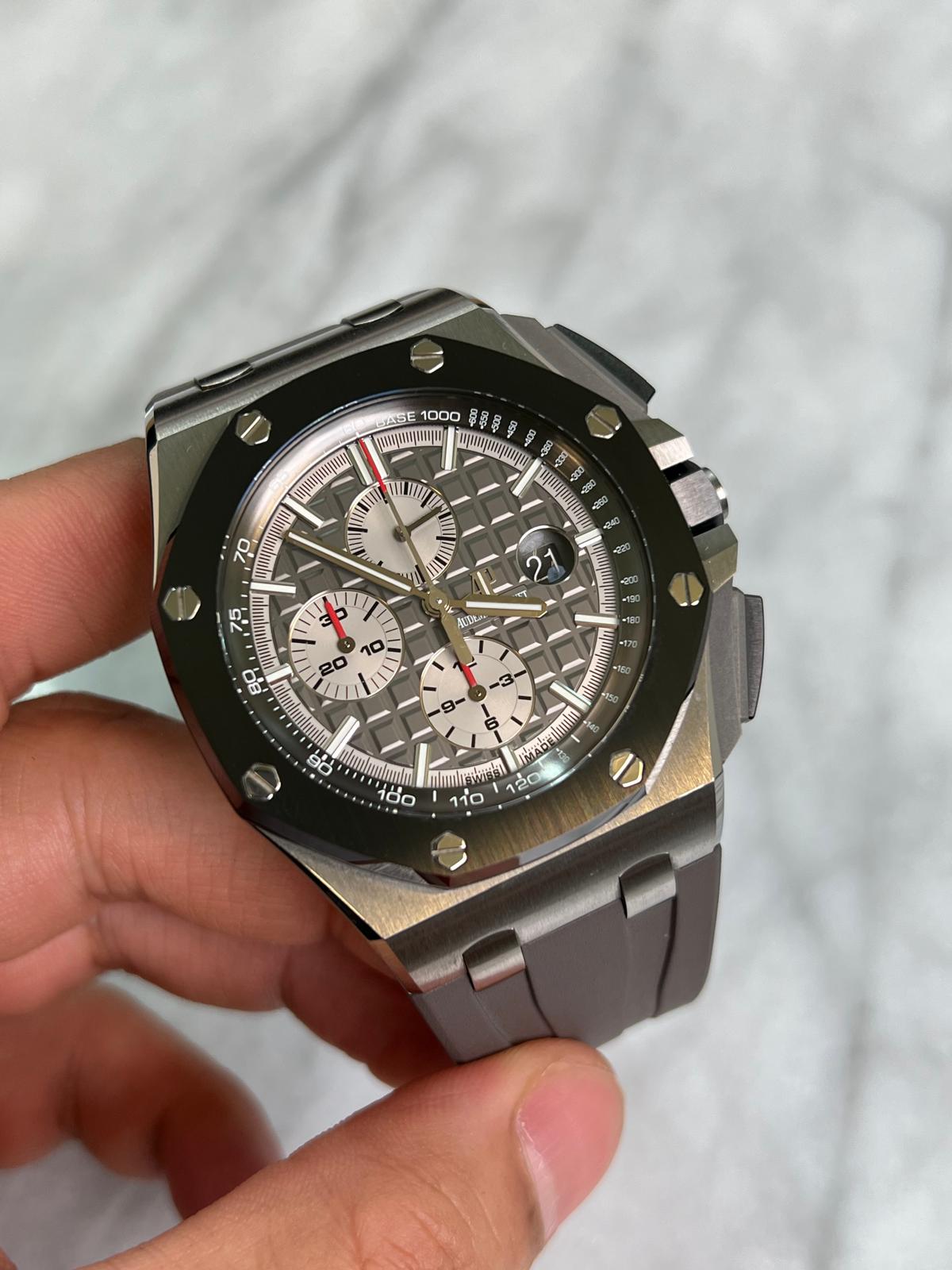 2017 26400IO Grey Titanium Preowned Good Complete