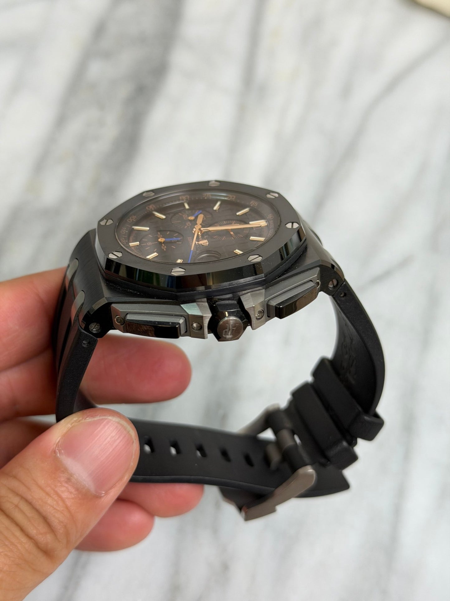 AP 2017 26405CE.OO.A002CA.02 Black Ceramic Offshore Preowned Good Complete 14483