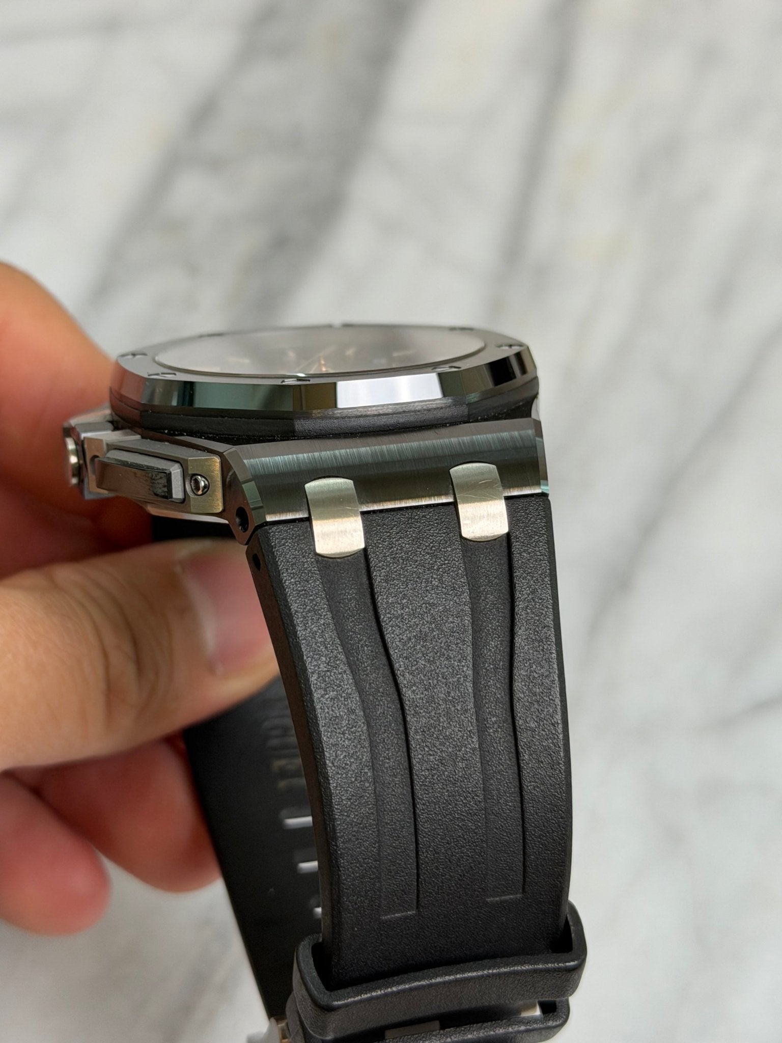 AP 2017 26405CE.OO.A002CA.02 Black Ceramic Offshore Preowned Good Complete 14483