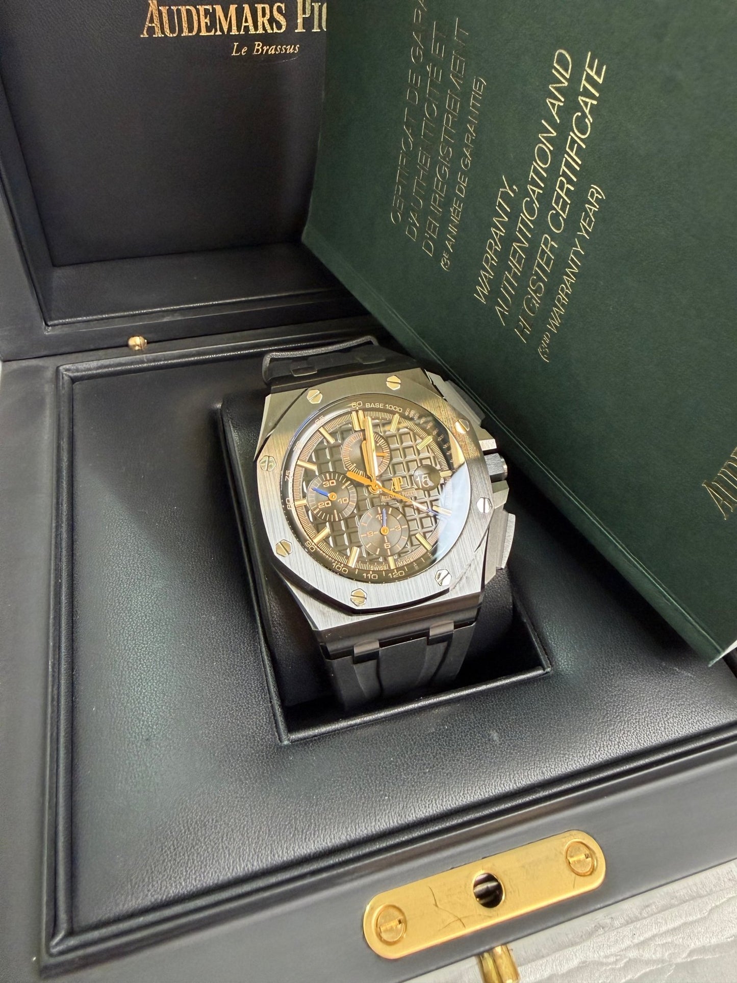 AP 2017 26405CE.OO.A002CA.02 Black Ceramic Offshore Preowned Good Complete 14483
