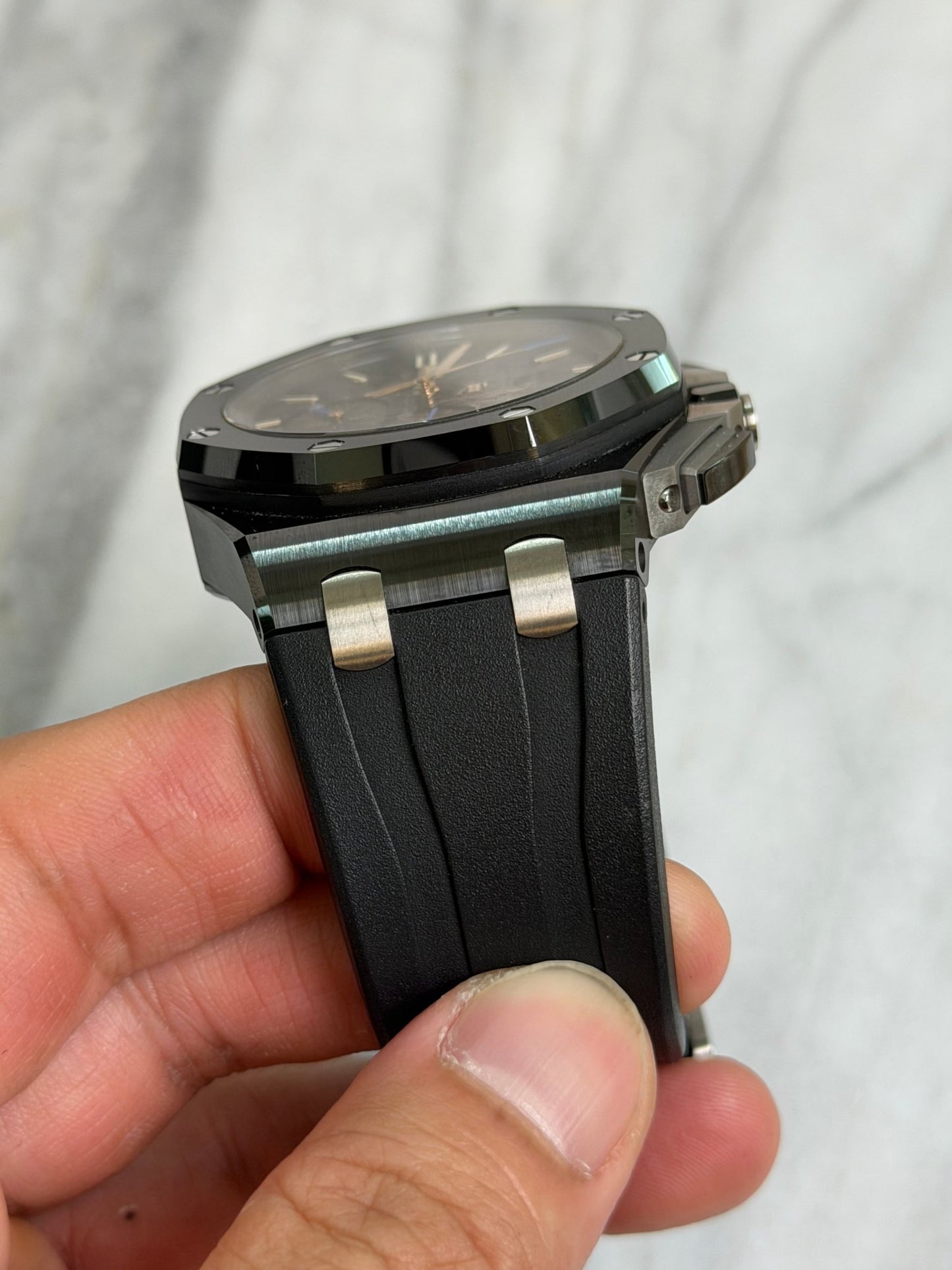 AP 2017 26405CE.OO.A002CA.02 Black Ceramic Offshore Preowned Good Complete 14483