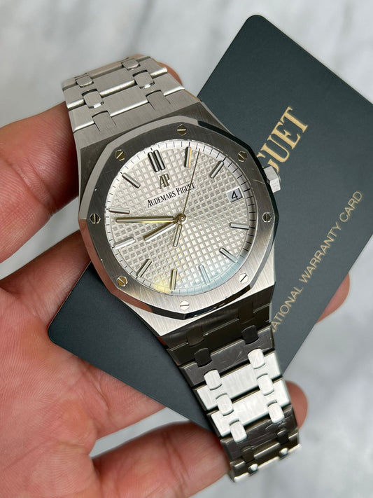 AP 2021 15500ST White Preowned Complete 11914