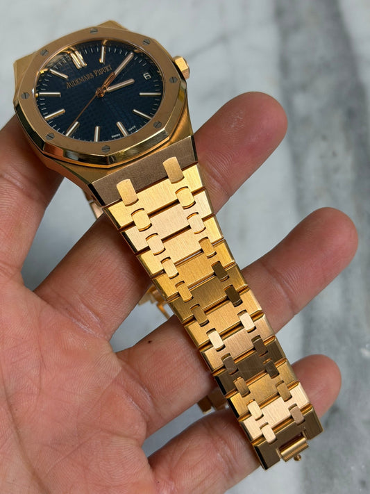AP 2022 15510OR Blue on Bracelet, 50th Preowned Complete 14603