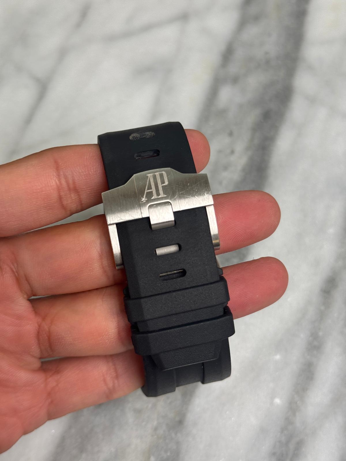 AP 2022 15720CN.OO.A002CA.01 Japan Edition Diver Preowned Complete/Extra Strap 10276