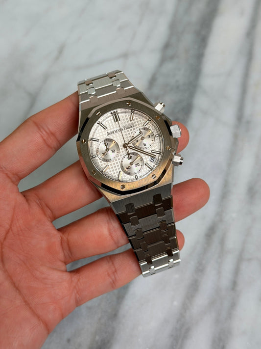 AP 2026 26240ST.OO.1320ST.07 White, Non 50th New Complete 14918