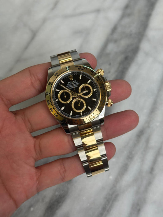 2024 126503 Black Preowned Good Complete