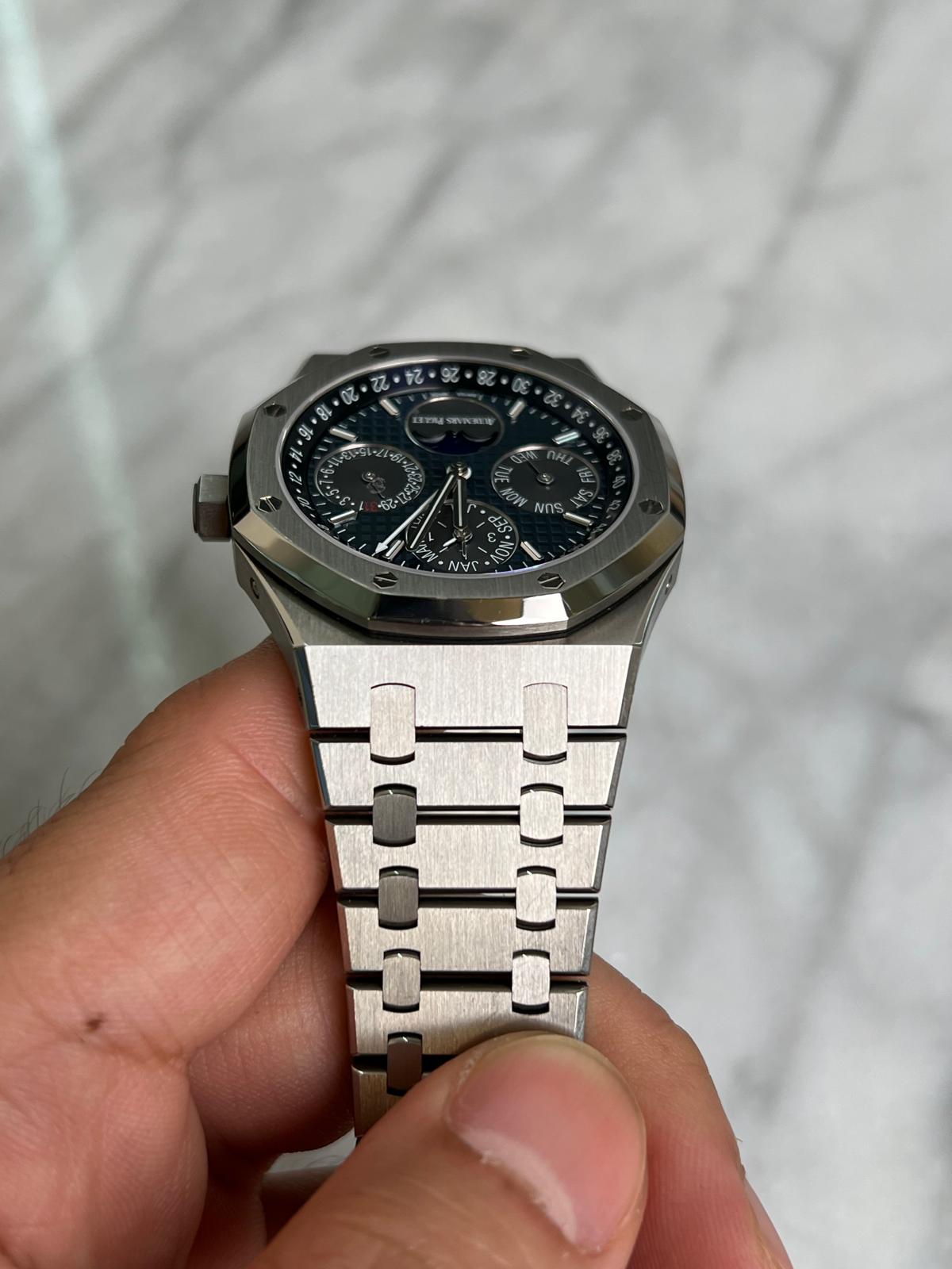 AP 2021	26574TI	Preowned Titanium Perpetual Calendar Blue Complete - 1.5