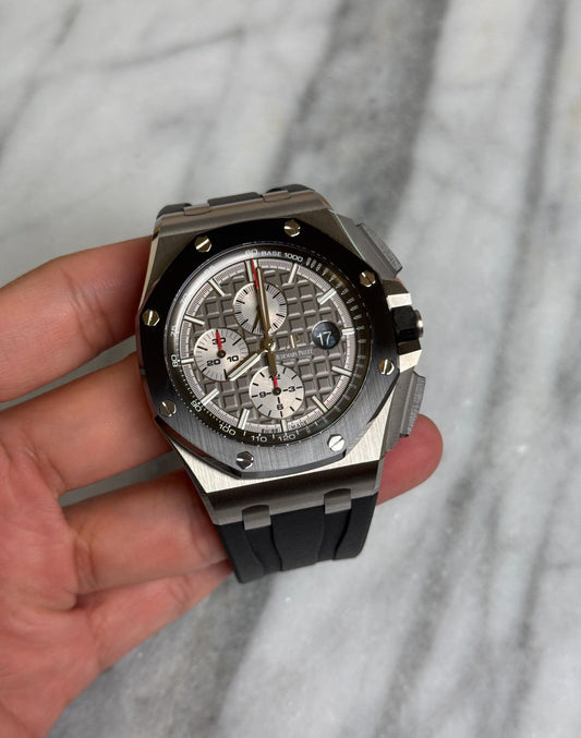 2018 26400IO Grey Titanium Preowned Complete