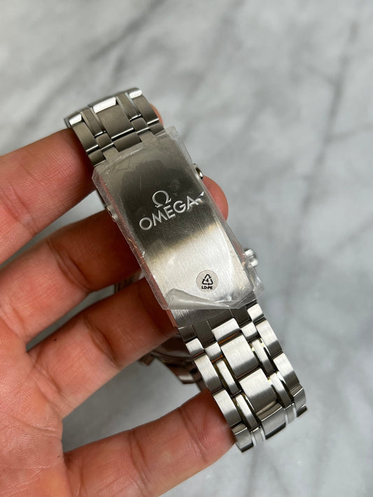 Omega 2025 21030422010001 Seamaster Diver 300M Green Dial Bezel Stainless Steel Bracelet 42mm New Complete 12499