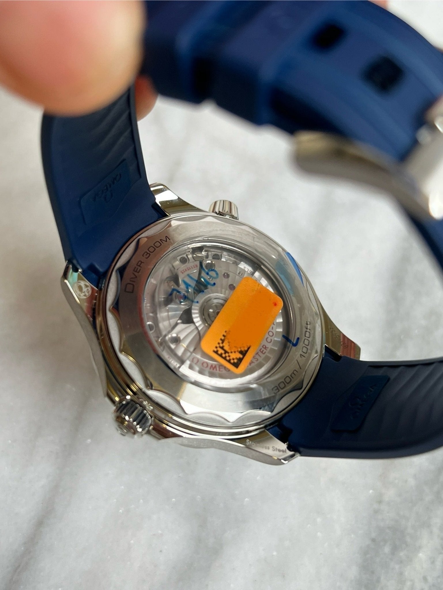Omega 2025 21032422006001 Seamaster Diver 300M Grey Dial Blue Ceramic Bezel Rubber Strap New Complete 12484