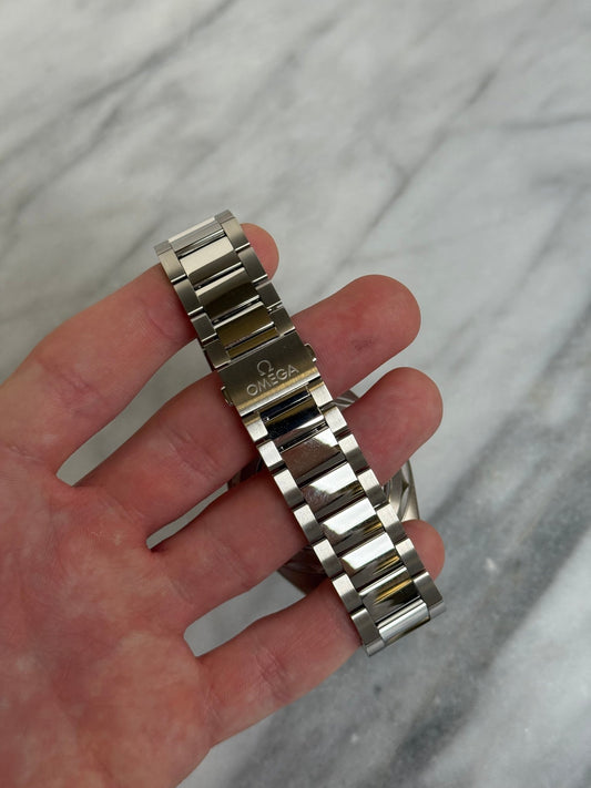 Omega 2026 22010432203001 Seamaster Aqua Terra 150M Like New, Complete 14536