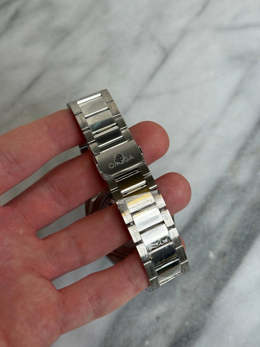 Omega 2026 22010432203001 Seamaster Aqua Terra 150M New Complete 14535