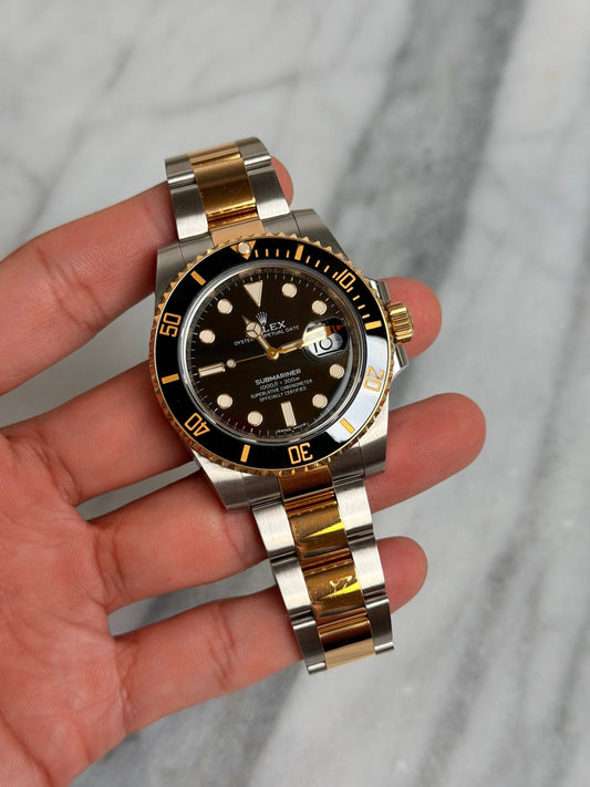 Rolex 2018 116613LN Black Preowned Complete 14650