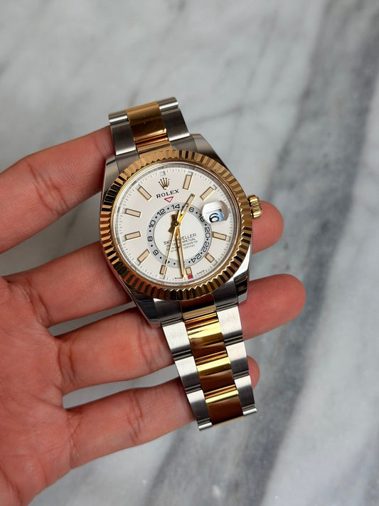 Rolex 2020 326933 Oyster White Sky Preowned NFC Complete 14000