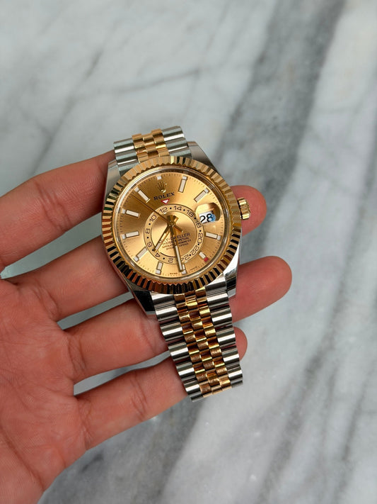 Rolex 2021 326933 Jubilee Champ Sky Preowned Complete 14866