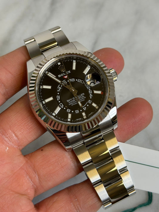 Rolex 2021 326934 Oyster Black Sky Preowned and Polished Complete w/ White Tag 14840