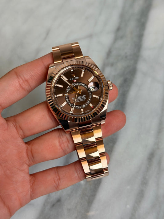 Rolex 2021 326935 Oyster Choco Sky Like New Complete 14770
