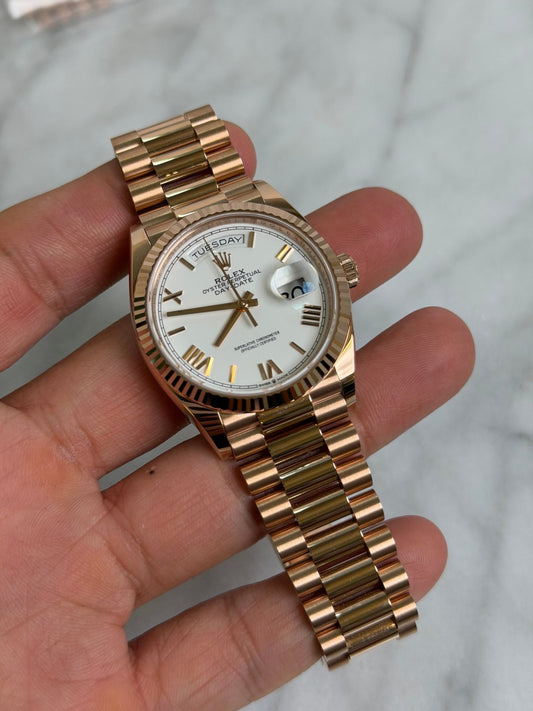 Rolex 2024 128235 White Roman DD36 Like New Complete 14523