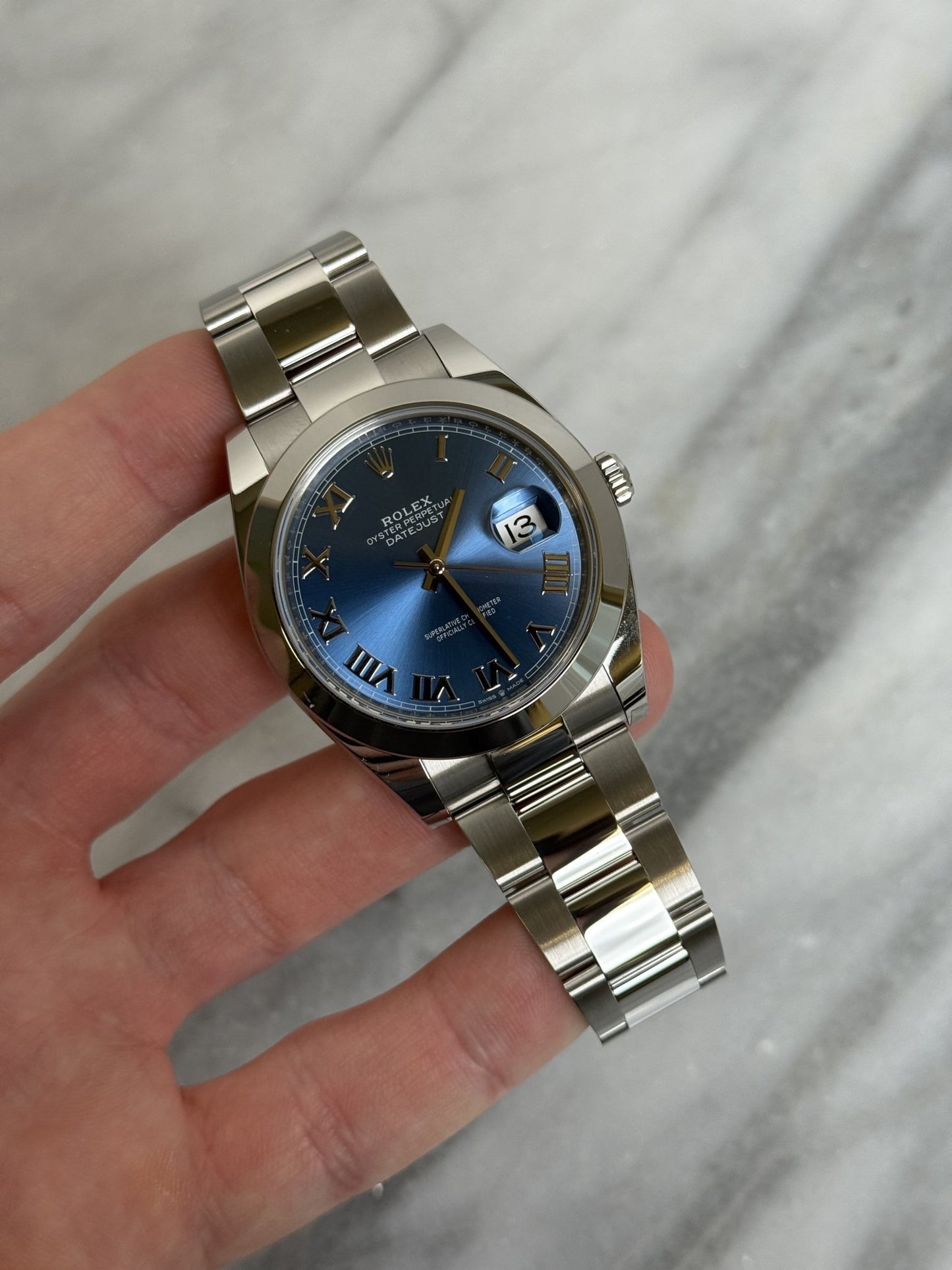 Rolex 2025 126300 Oyster Blue Roman Like New Complete 13264