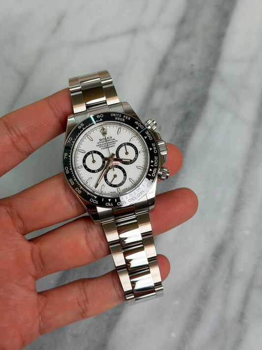Rolex 2025 126500LN Panda Preowned Good Complete 14859