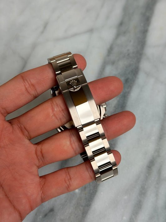 Rolex 2025 126509 Grey Like New Complete 14159