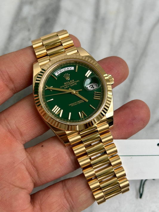 Rolex 2025 228238 Green Like New Complete 14306