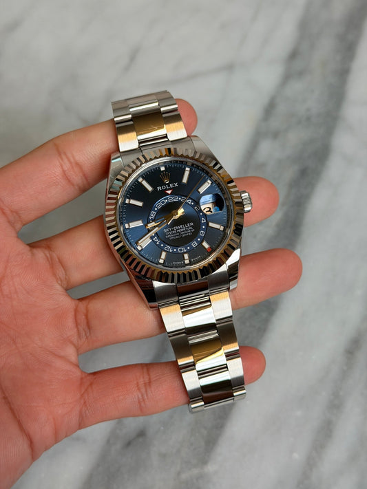 Rolex 2025 336934 Oyster Blue Sky Preowned Good Complete 14763