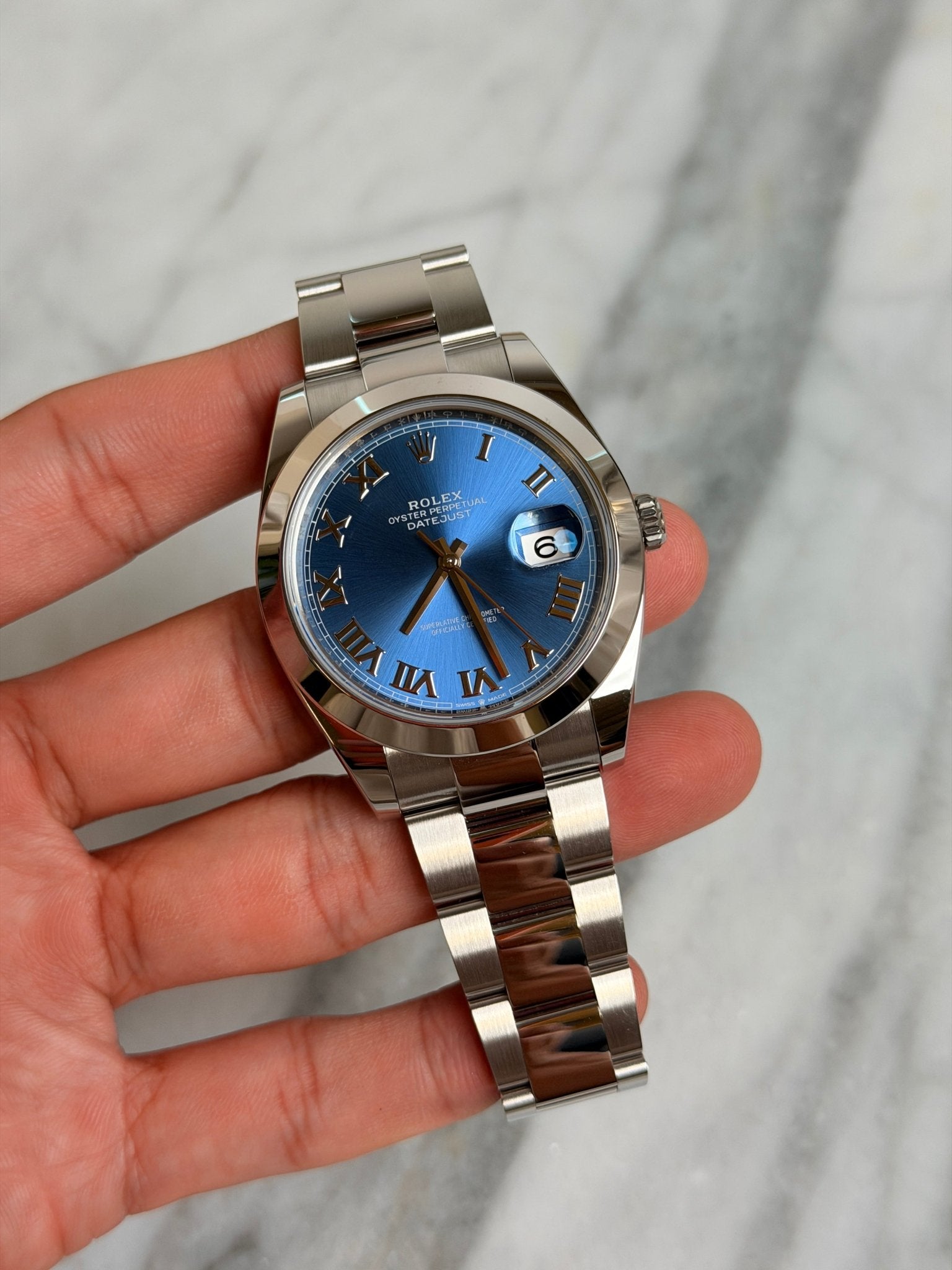 Rolex 2026 126300 Oyster Blue Roman Like New Complete 14664