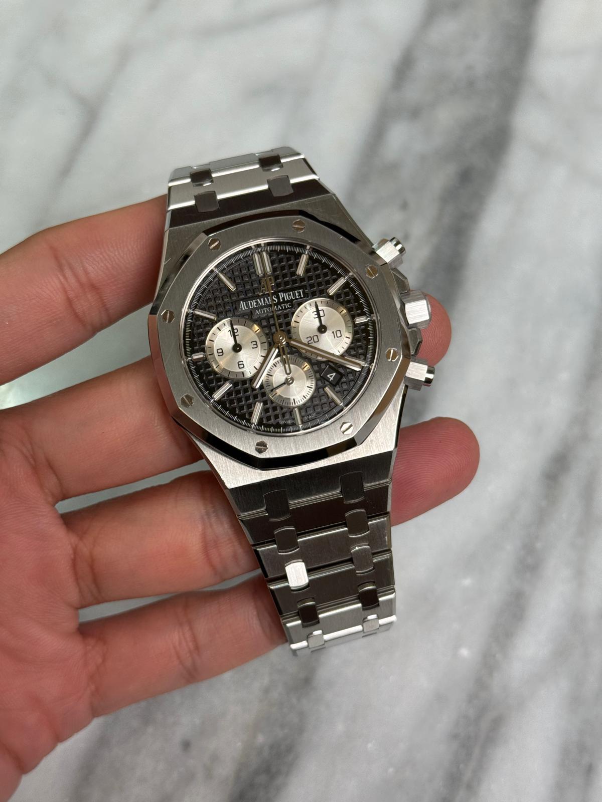 2020 26331ST Black Preowned Complete